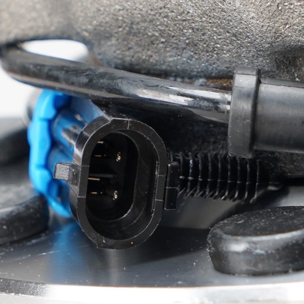 HANHUB 515086 CUBLO DE LA RUEDA Y CONJUNTO DEL CAMINO COMPABILIBLE con Chevy Avalanche 2500 Silverado 1500 HD Classic Silverado 2500 Silverado 2500 HD Classic Suburban 2500 Sierra 1500 HD Classic Sierra 2500 Sierra 2500 HD Classic Yukon XL 2500 Reemplazos BR930626 FW786 15064670 15112409